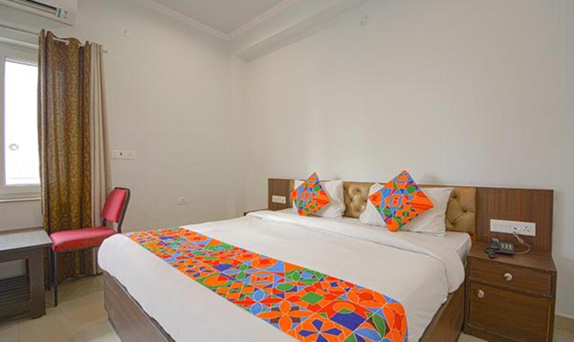 רישיקש Fabhotel Yamunotri Retreat, Tapovan מראה חיצוני תמונה
