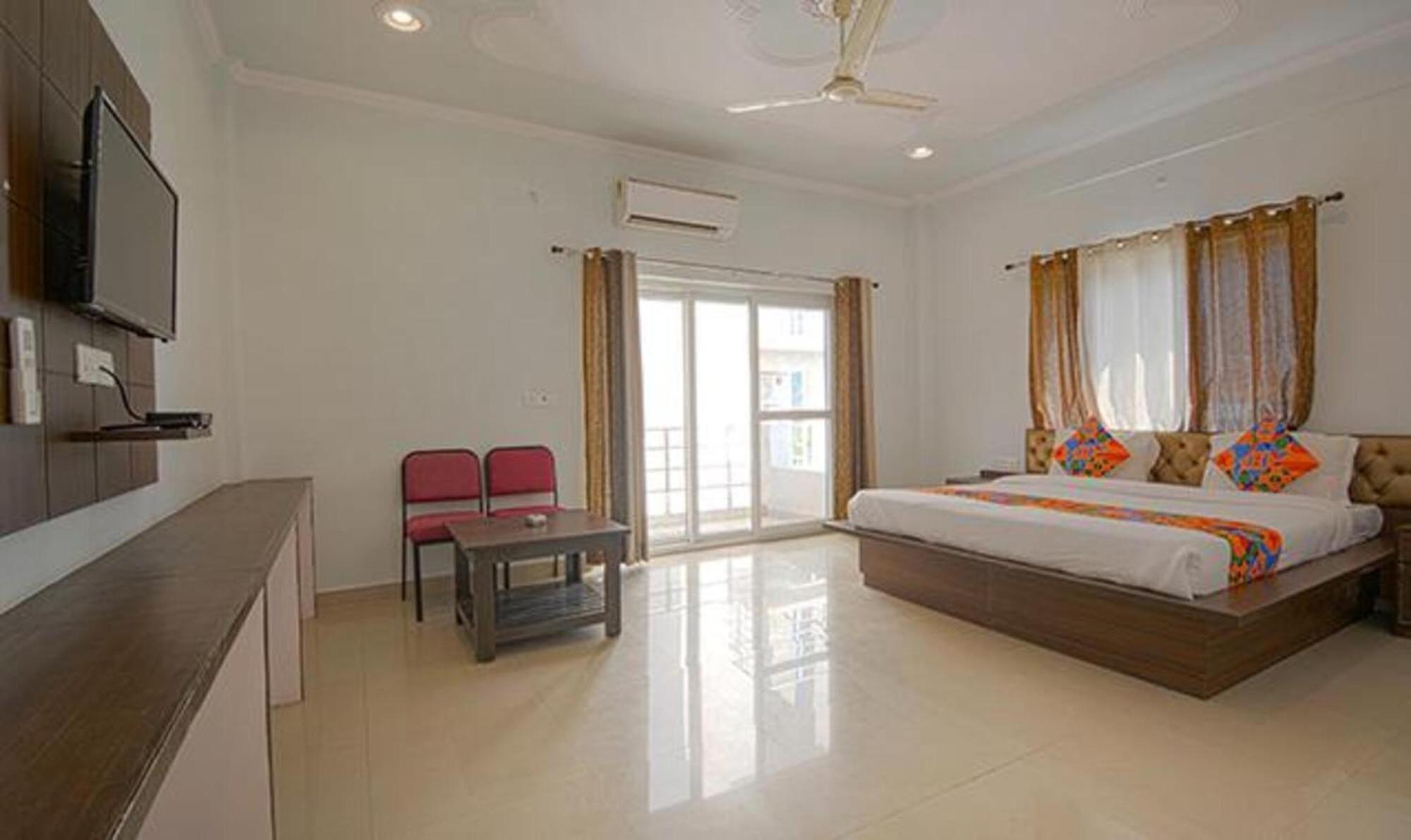 רישיקש Fabhotel Yamunotri Retreat, Tapovan מראה חיצוני תמונה