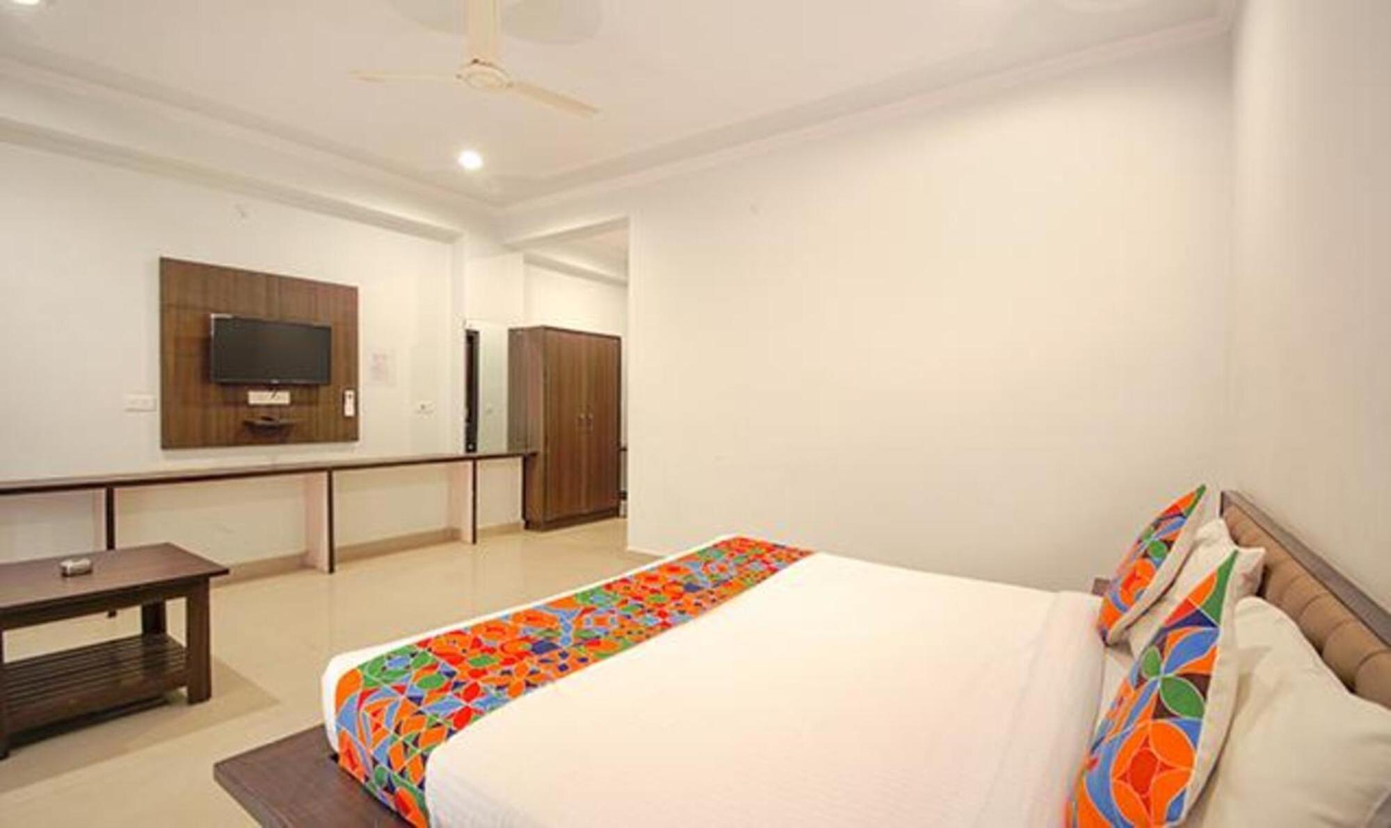 רישיקש Fabhotel Yamunotri Retreat, Tapovan מראה חיצוני תמונה